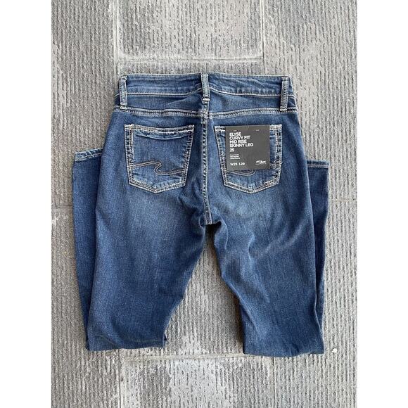 Silver Jeans Company Women's W25 L29 Elyse Curvy Fit Mid‎ Rise Leg New With Tags - Picture 1 of 4